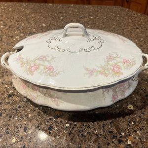 Vintage Antique Onondaga Pottery Company Syracuse China Tureen with Lid